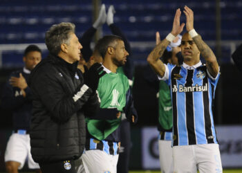 Renato Gaúcho e Diego Tardelli (Crédito: Getty Images)