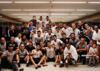 Elenco Corinthians (Crédito: Reprodução/Instagram)