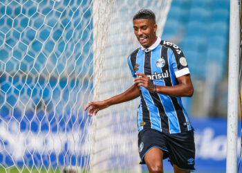 Jovem meio-campista vem jogando muito bem na temporada (Crédito: GettyImages)