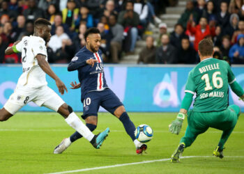 Neymar Jr goleia na partida pelo Campeonato Francês (Crédito: GettyImages)
