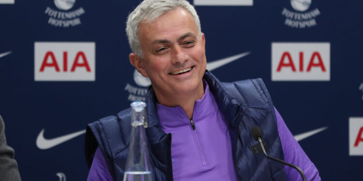 José Mourinho revela desejo de se aposentar em clube (Crédito: Getty Images)