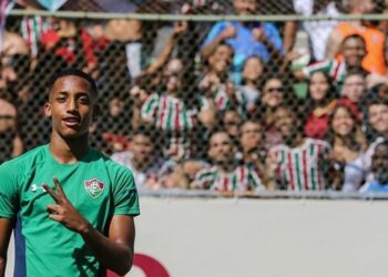 Jovem de 18 anos não está relacionado para os próximos dois jogos do Fluminense (Crédito: Instagram)