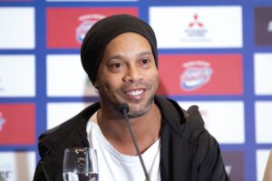 Ronaldinho Gaúcho atrasou jogo amistoso no México (Crédito: GettyImages)