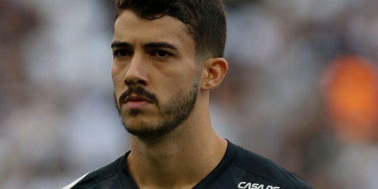 Zagueiro do Peixe é um dos nomes (Crédito: GettyImages)