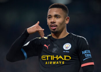 O atacante marcou dois gols na vitória do City contra o Burnley (Crédito: Getty Images)
