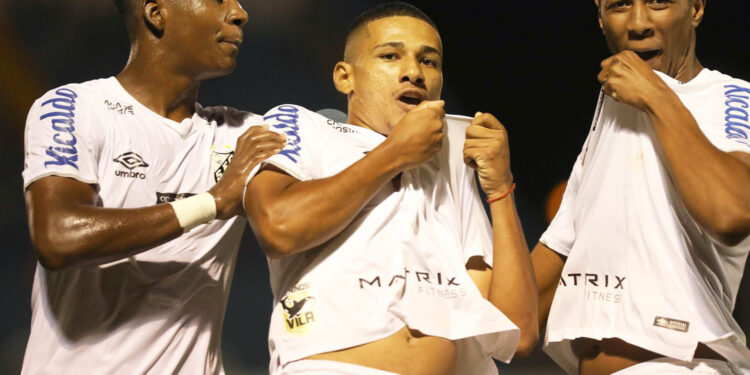 Santos é o paulista que está se saindo melhor na competição (Crédito: Pedro Ernesto Guerra Azevedo/Santos FC)