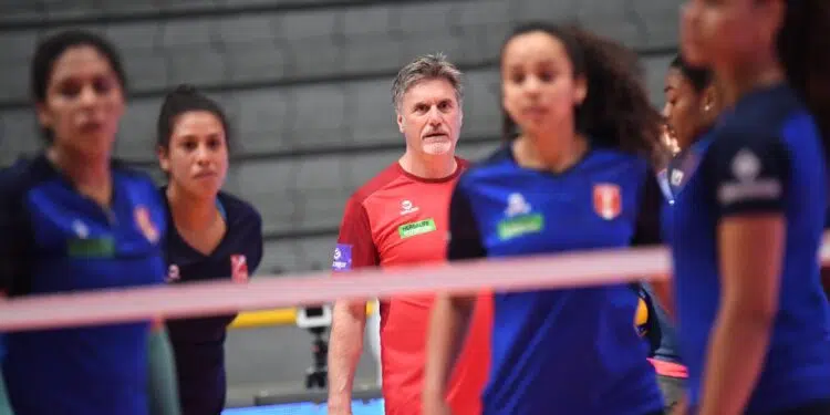 Federação peruana de voleibol relata roubo durante treino (Crédito: Divulgação Federação peruana de voleibol)
