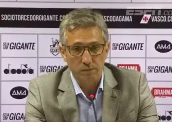 Vasco deve salários de novembro, dezembro, além de 13° e férias (Crédito: Transmissão ESPN)