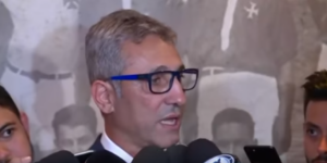 Alexandre Campello, presidente do Vasco, em entrevista na sede do clube (Crédito: Reprodução/Youtube)