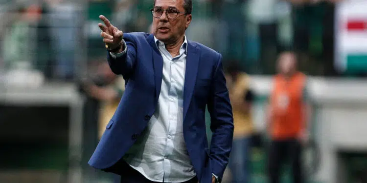 Ramires, Gabriel Menino e Patrick de Paula são os nome que podem substituir Felipe Melo (Crédito: GettyImages)