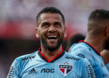 Daniel Alves desabafa sobre desafios em 2020 (Crédito: Getty Images)