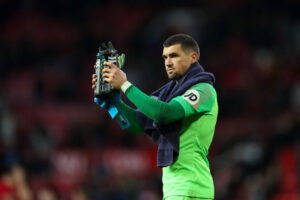 O goleiro irá ajudar sua terra natal (Crédito: GettyImages)