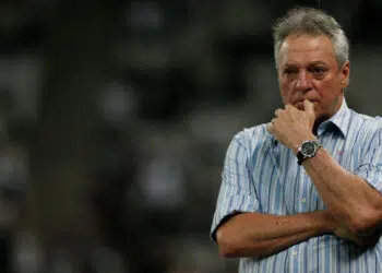Abel Braga revelou que gostaria de contar com um jogador rubro-negro (Crédito: GettyImages)