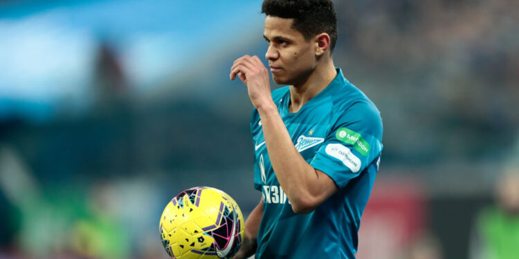 Douglas Santos pode voltar ao Brasil (Crédito: Getty Images)