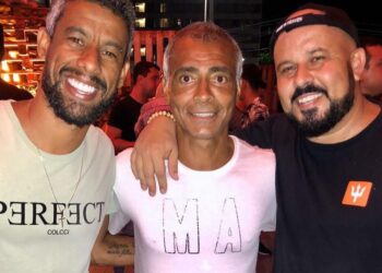 Romário curtiu balada com Léo Moura e amigos (Crédito: Instagram)
