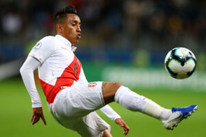Cueva em ação pela Seleção Peruana (Crédito: GettyImages)