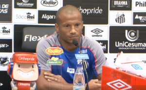 Sánchez apontou as diferenças de trabalho entre Jesualdo e Jorge Sampaoli (Crédito: Transmissão / Santos Futebol Clube)