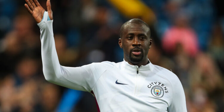 Yaya Touré em ação com a camisa do Manchester City (Crédito: GettyImages)