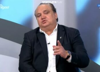 Branco fez questão de entregar o motivo da ausência do volante na Seleção Brasileira (Crédito: Transmissão SporTV)
