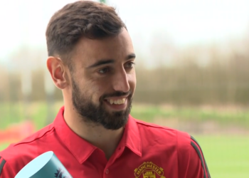 Em seu primeiro mês no United, Bruno Fernandes é eleito o melhor jogador da Premier League em fevereiro (Crédito: YouTube/ Premier League)
