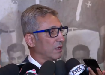 Campello não quis fazer nenhuma promessa ao elenco (Crédito: Transmissão / Fox Sports)