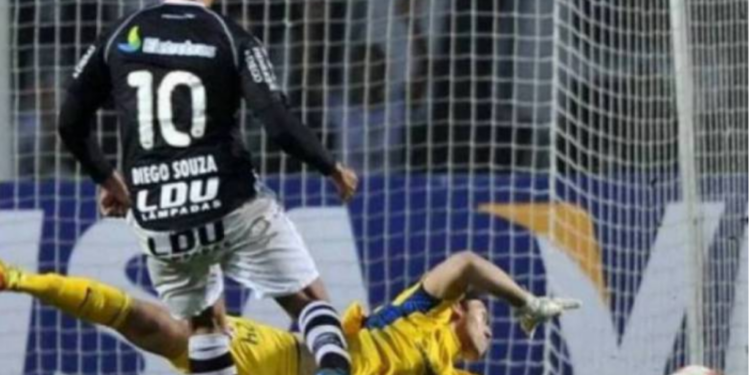 Cássio fazendo defesa na Libertadores (Crédito: Transmissão TV Globo)