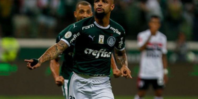 Ao justificar lance perigoso, Felipe Melo cutuca jogador do Corinthians (Crédito: GettyImages)