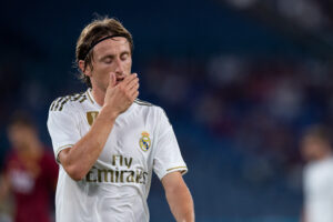 Modric em ação com a camisa do Real Madrid (Crédito: GettyImages)