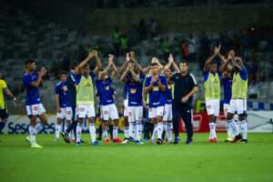 Cruzeiro segue interessado em Régis (Crédito: Bruno Haddad / Cruzeiro)