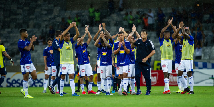 Cruzeiro segue interessado em Régis (Crédito: Bruno Haddad / Cruzeiro)