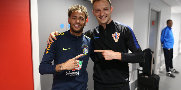 Neymar e Rakitic nutrem grande amizade (Crédito: Lucas Figueiredo / CBF)