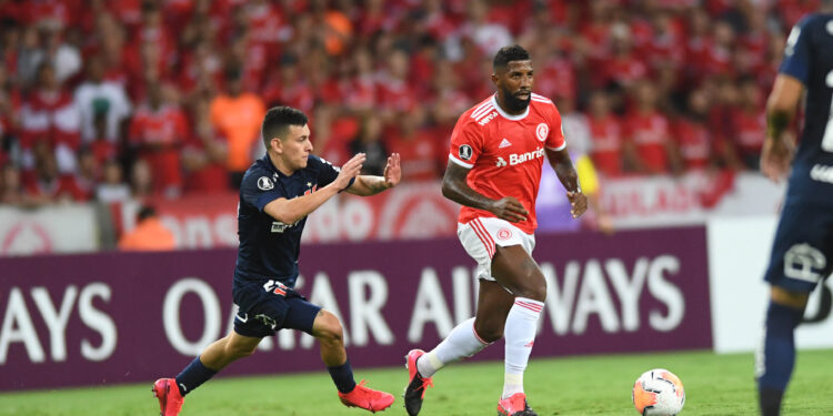 Rodinei deixou o Flamengo neste ano (Crédito: Ricardo Duarte / Internacional)
