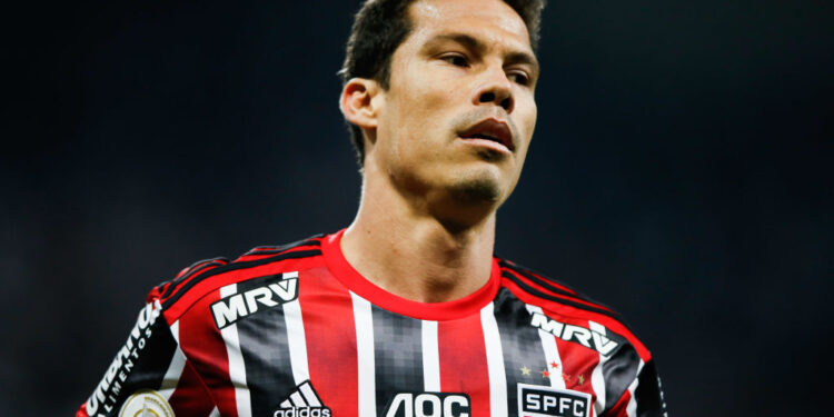 Hernanes revelou o maior vexame da carreira (Crédito: GettyImages)
