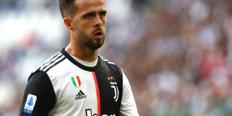 Pjanic pode parar na Inglaterra (Crédito: Getty Images)