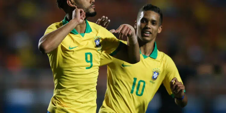 Com 20 anos de idade, o garoto vem se destacando na Bundesliga (Crédito: GettyImages)
