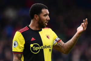 Troy Deeney se recusou a voltar aos treinos pelo filho ser do grupo de risco (Crédito: Getty Images)