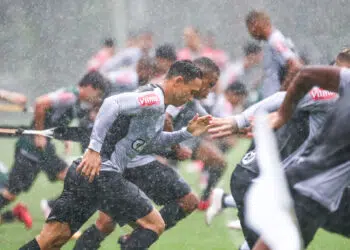 Ricardo Oliveira puxou a "lista de dispensa" (Crédito: Bruno Cantini / Atlético)