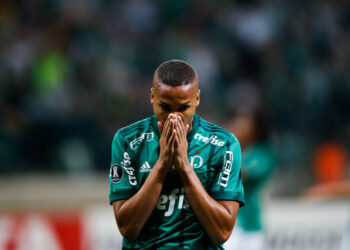 Sem espaço no Palmeiras, Deyverson deve seguir na Europa ou atuar em novos ares no Brasil (Crédito: GettyImages)