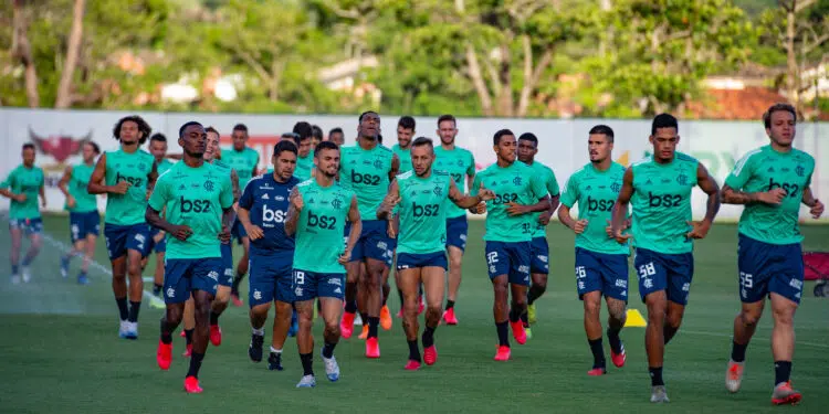 Comentarista detona postura da diretoria do Flamengo por pressão para voltar ao futebol (Crédito: Alexandre Vidal / Flamengo)