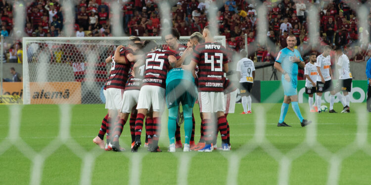 Flamengo renova contrato de volante paraguaio até o fim de 2022 (Crédito: GettyImages)