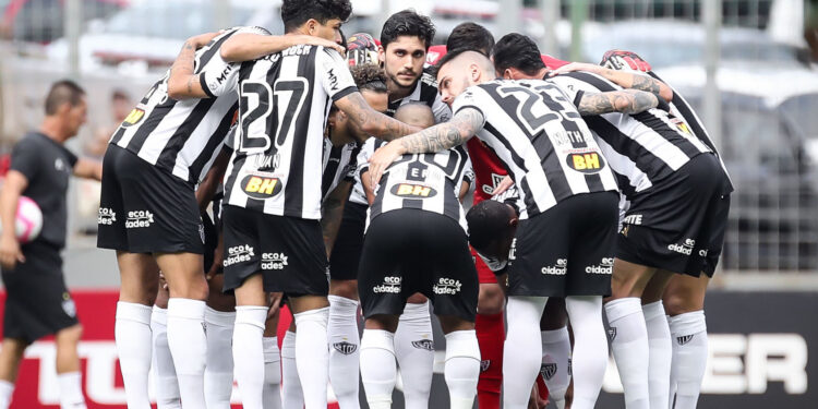 Léo Sena está muito próximo de acerto com o Galo (Crédito: Bruno Cantini / Atlético)