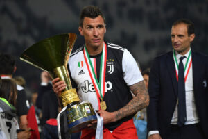 Mandzukic pode voltar para a Europa (Crédito: Getty Images)