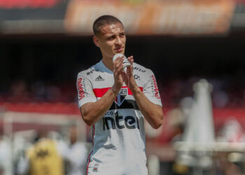 Antony deixa o São Paulo para sua primeira experiência na Europa (Crédito: GettyImages)