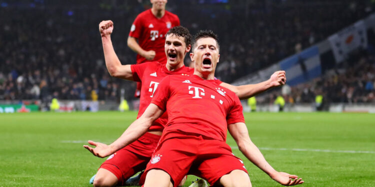Lewandowski foi responsável por um dos gols do Bayern (Crédito: GettyImages)