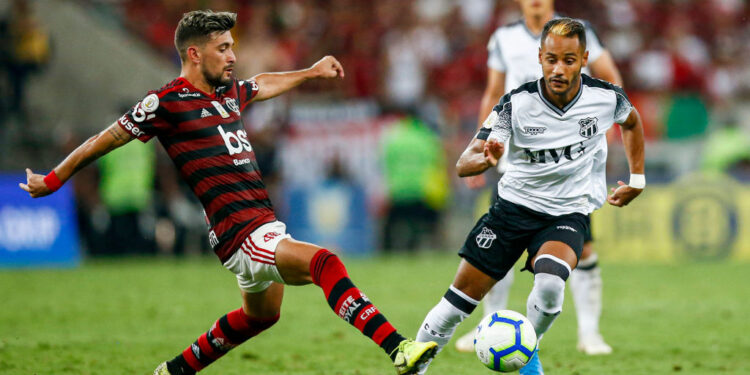 Mateus Gonçalves segue de olho por oportunidades no Vozão (Crédito: GettyImages)