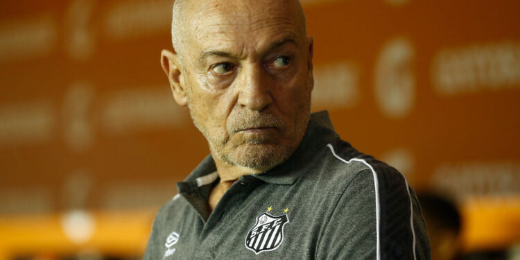 Jesualdo Ferreira chegou no início deste ano para substituir Sampaoli (Crédito: GettyImages)