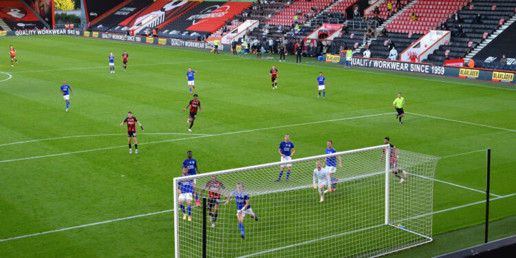 Leicester sofre goleada e dá chance para United entrar no G-4 do Campeonato Inglês (Crédito: GettyImages)