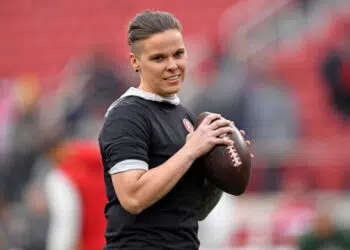 Katie Sowers está na equipe técnica do San Francisco 49ers desde 2017 (Crédito: Getty Images)