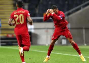 Cristiano Ronaldo fez um golaço na vitória de Portugal (Crédito: GettyImages)