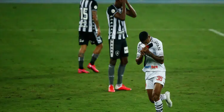 Após vitória do Vasco, Ygor se emociona com primeiro gol pelo clube: “Inexplicável” (Crédito: GettyImages)